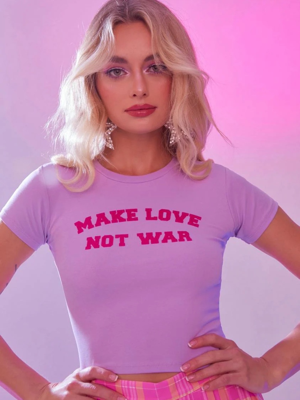 Sugar Thrillz ‘Make Love Not War’ cropped tee